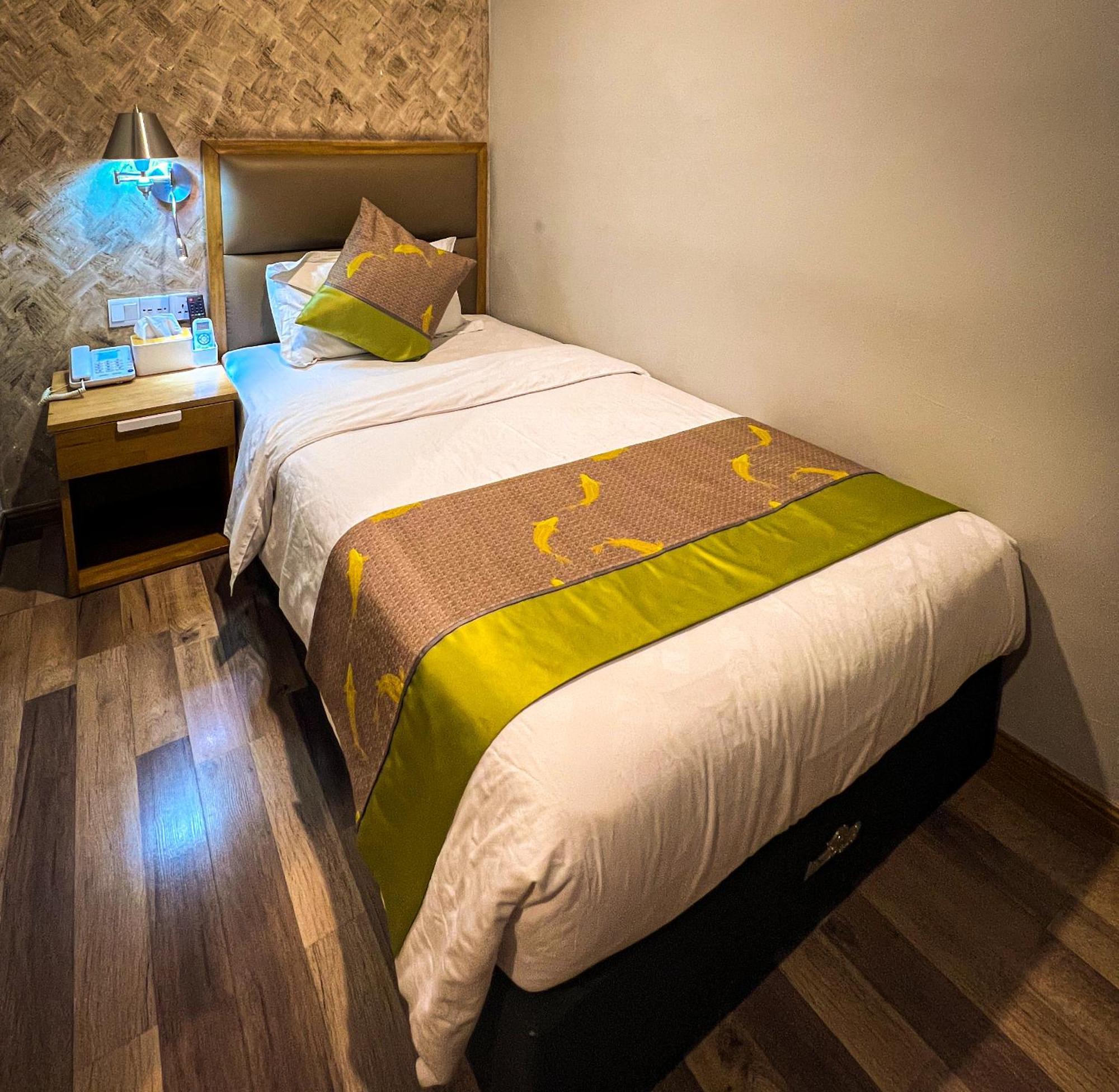 K Garden Hotel Ipoh Kültér fotó