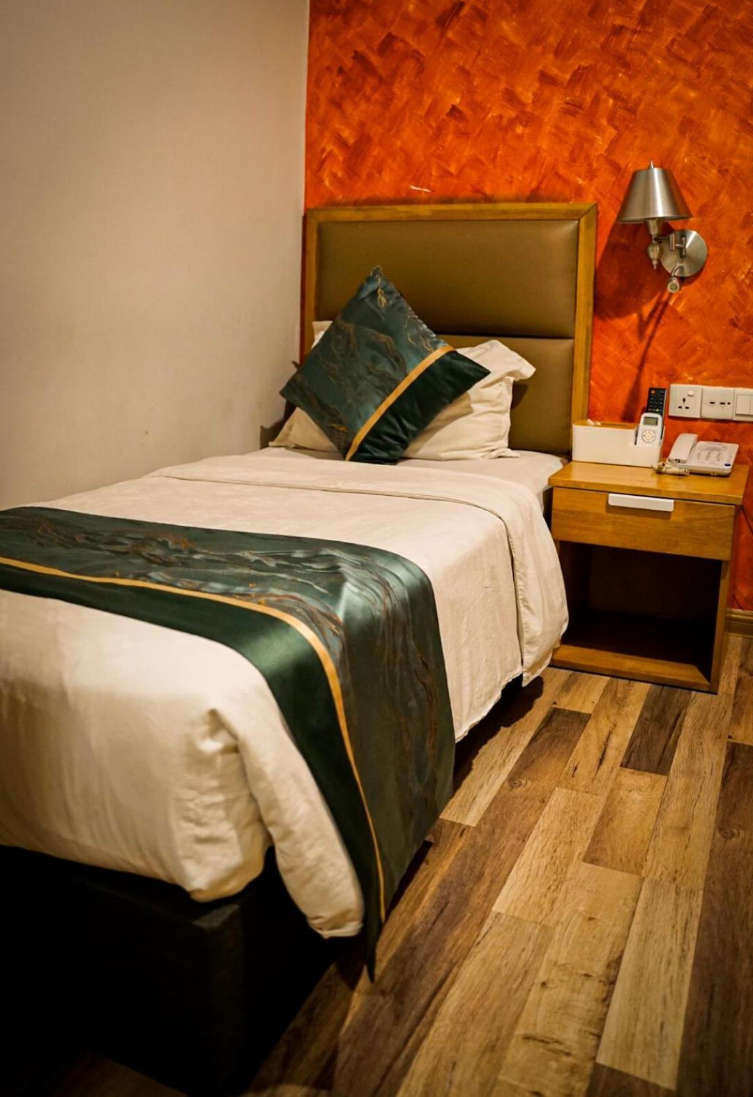 K Garden Hotel Ipoh Kültér fotó