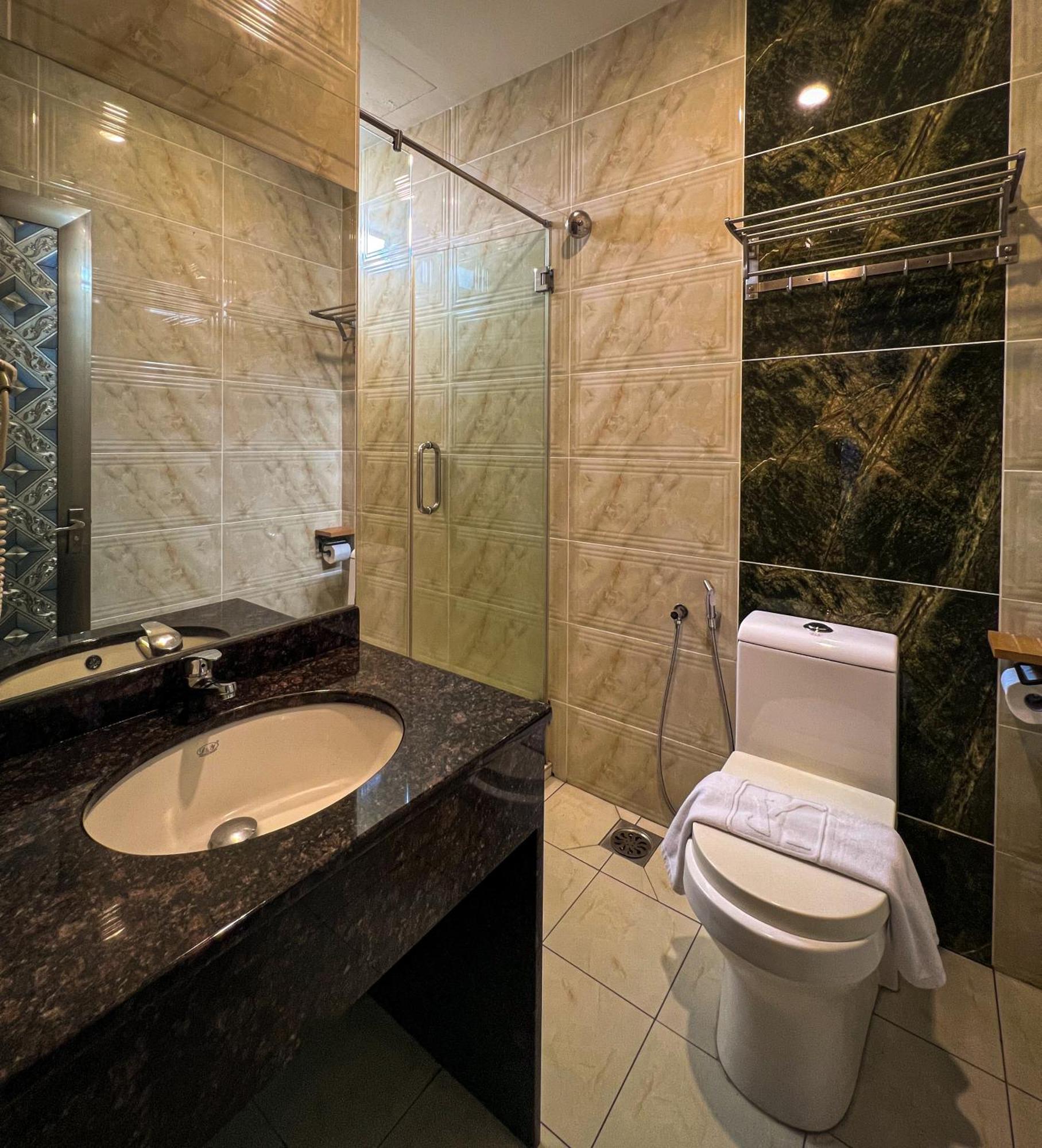 K Garden Hotel Ipoh Kültér fotó